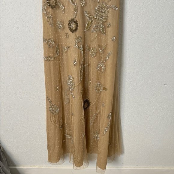 AIDAN MATTOX Floral Bead-Embroidered Gown - Picture 4 of 8